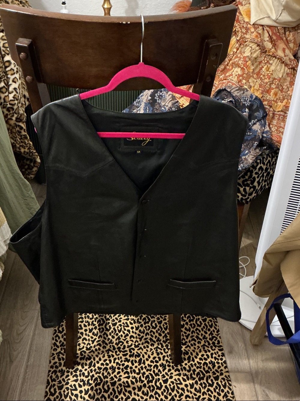 Scully Black Men's V-Neck Vest